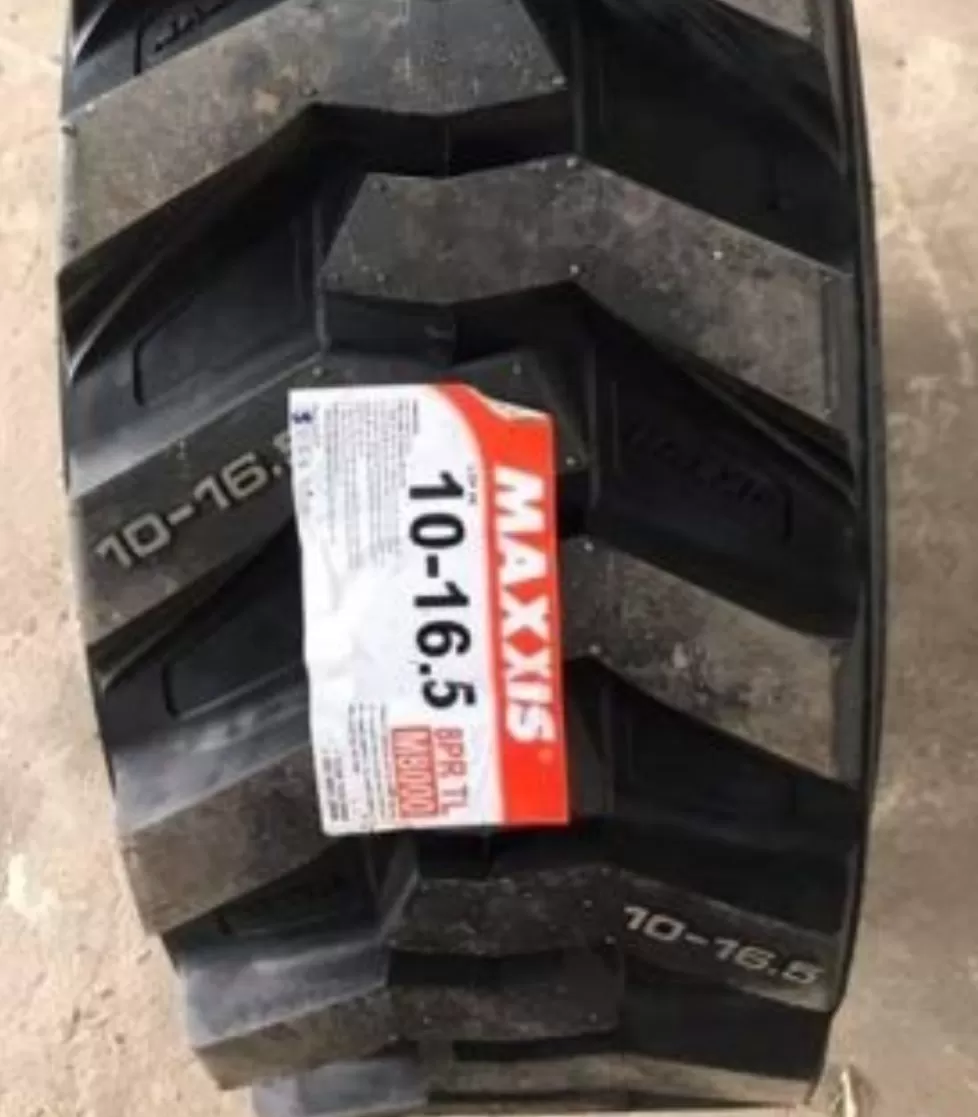 Vỏ lốp máy xúc 10-16.5 Maxxis, 10-16.5 M8000 8PR Maxxis, lốp xúc lật 10-16.5 maxxis