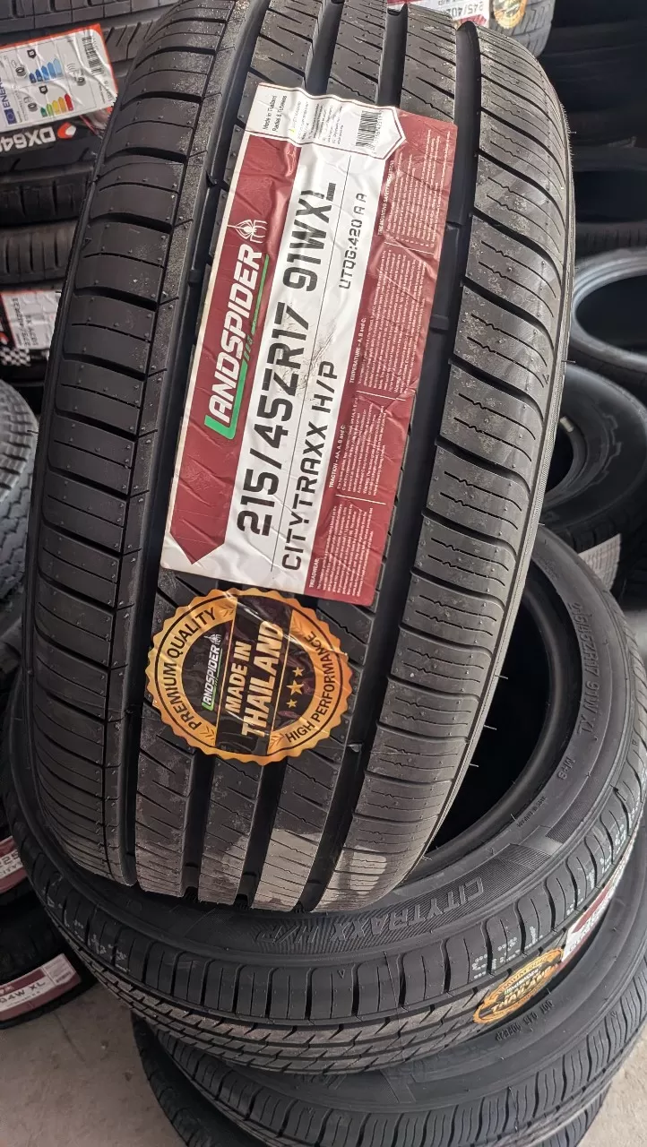215/45R17 Landspider Citytraxx HP vỏ lốp Xe: Acura ILX 2.0, Elantra GLS 1.8 AT, Hyundai i30 CW, Kia Cerato Signature 1.6AT 2.0 AT, Kia Forte, Kia K3, Toyota Altis 2.0V CVT