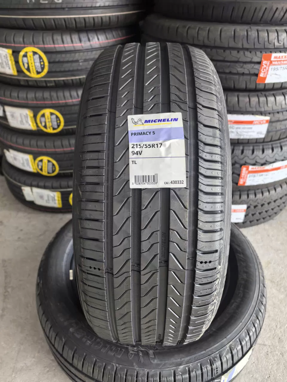 Vỏ lốp 215/55R17 Michelin Pilot Spot, Primacy 5, vỏ lốp ô tô Honda HRV, vỏ lốp ô tô Honda Honda Odyssey, vỏ lốp ô tô Honda Hyundai Kona, vỏ lốp ô tô Honda Kia Optima, Lexus ES350, vỏ lốp Nissan Teana, SUZUKI VITARA, Toyota Camry, Innova, Avalon