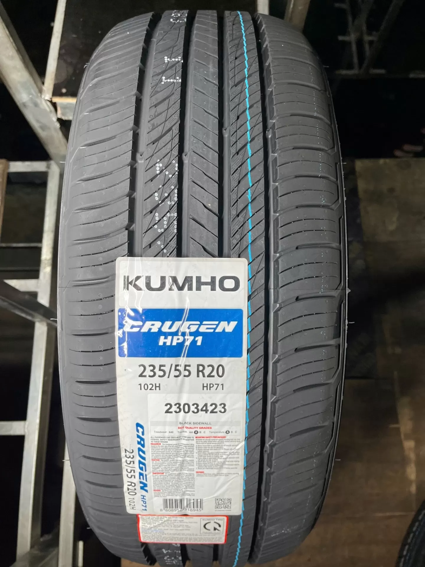 Vỏ lốp 235/55R20 HP71 KUMHO VIỆT NAM, vỏ lốp Xe Lexus RX350, Lexus RX Turbo 200t