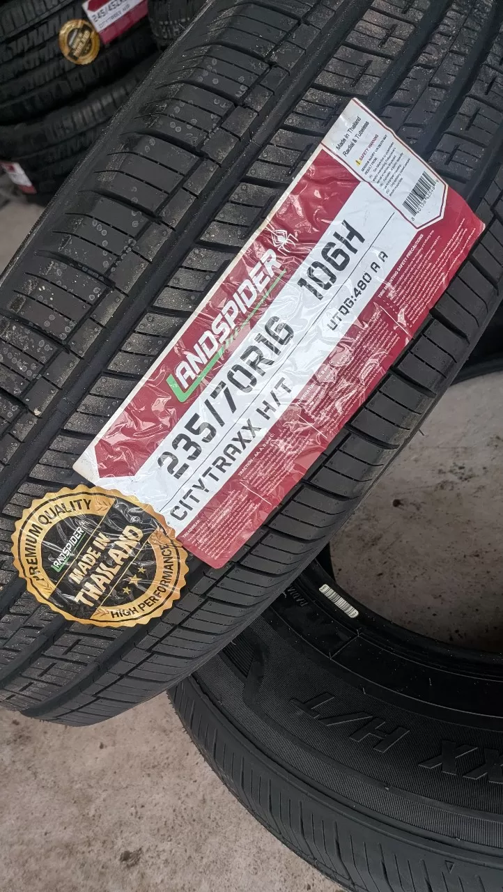 235/70R16 Landspider Citytraxx HT vỏ lốp Xe: Ford Escape XLS, Hyundai Santafe 2.2 diesel, Santafe 2.7 máy xăng AT, Lexus RX300 3.0L