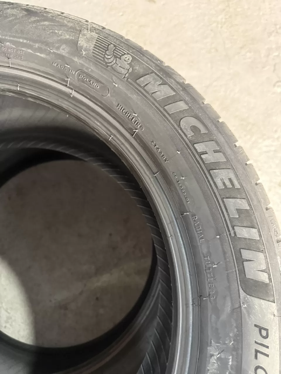 Vỏ lốp 255/50R19, Michelin 255/50R19 Pilot sport 4 SUV, vỏ lốp ô tô BMW X5 3.0, BMW X6 3.0, Ranger Rover Sport HSE 3.0L, Range Rover Sport Supercharged 3.0L, Mercedes GLE 400, Vinfast Lux SA2.0