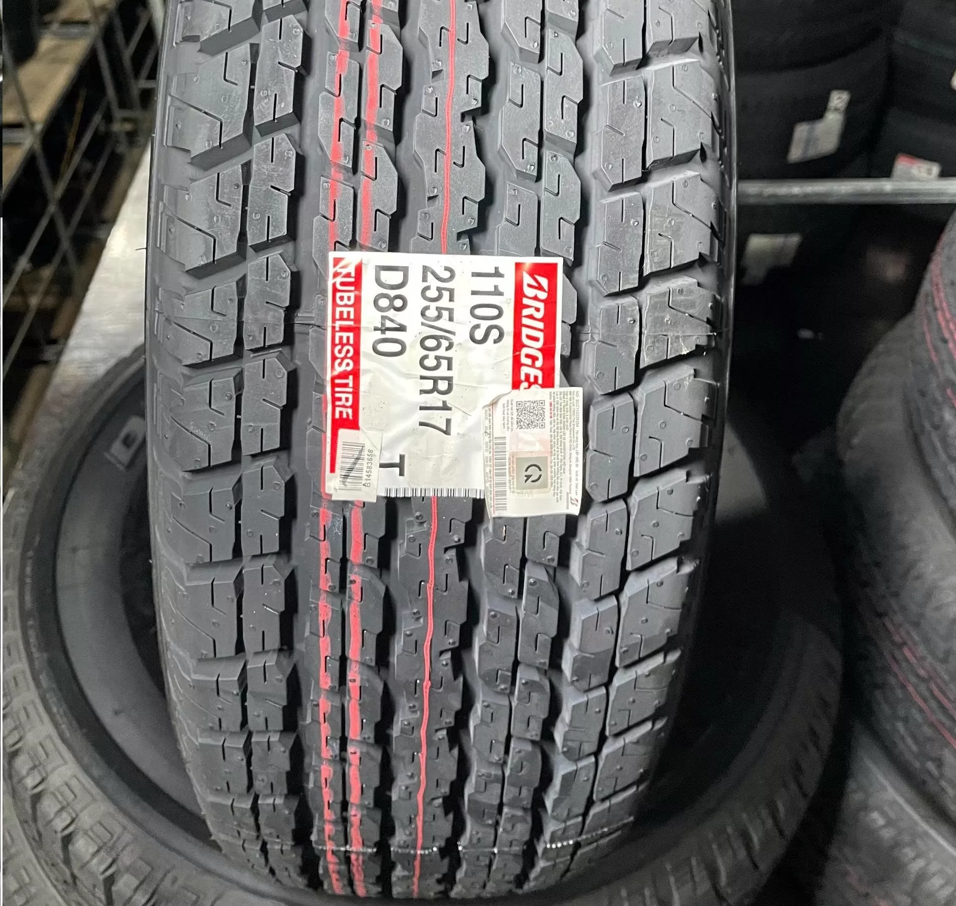 Vỏ lốp 255/65R17 Bridgestone d840, 255/65R17 D840 dueler, vỏ lốp ô tô Chevrolet Colorado, vỏ lốp ô tô Chevrolet Trailblazer, vỏ lốp ô tô Isuzu D-max, vỏ lốp ô tô Isuzu MU-X