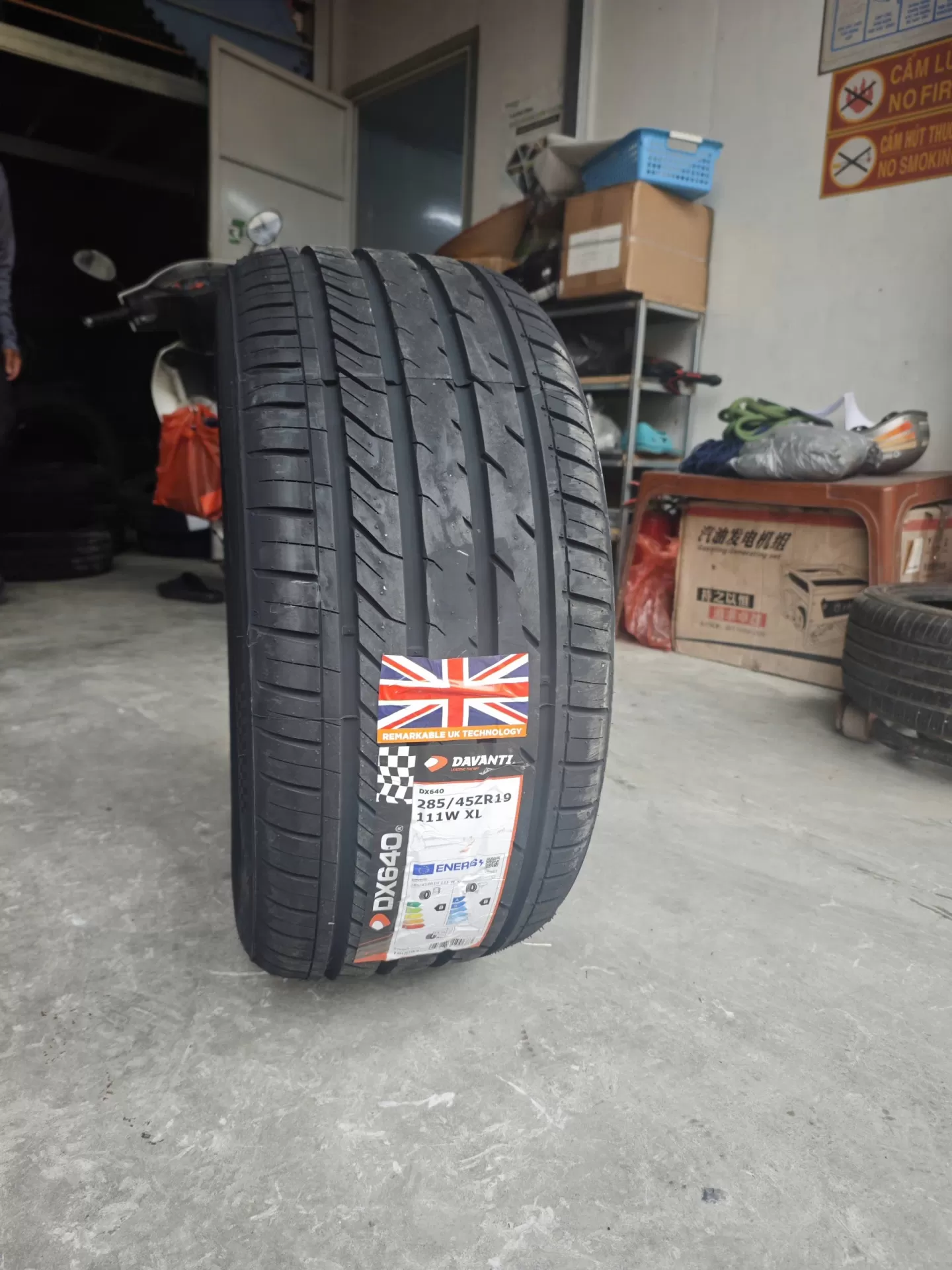 Vỏ lốp 285/45R19 Davanti Thái Lan, vỏ lốp sau xe Vinfast Lux SA