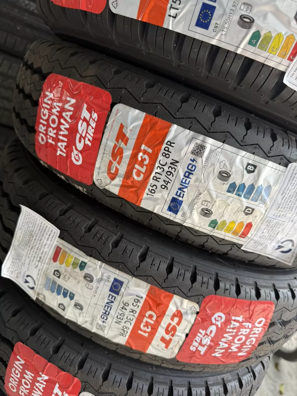 Vỏ lốp 165R13C CST