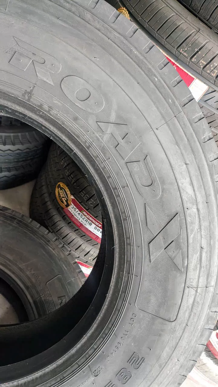 Vỏ lốp 285/70R19.5 Roadx Việt Nam