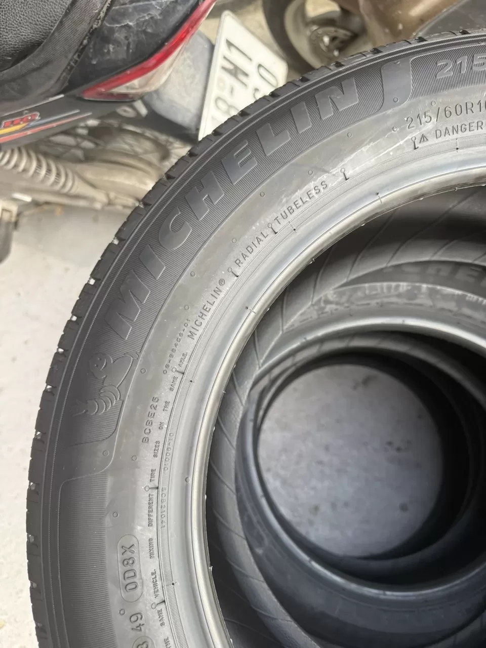 Vỏ lốp 215/60R16 Michelin Primacy, vỏ lốp ô tô Lexus GS 300, vỏ lốp ô tô Mitsubishi Grandis 2.4, vỏ lốp ô tô Camry 2.4G, vỏ lốp ô tô Camry LE 2.4 Mỹ, vỏ lốp ô tô Camry 3.0, vỏ lốp ô tô Camry 2.0E