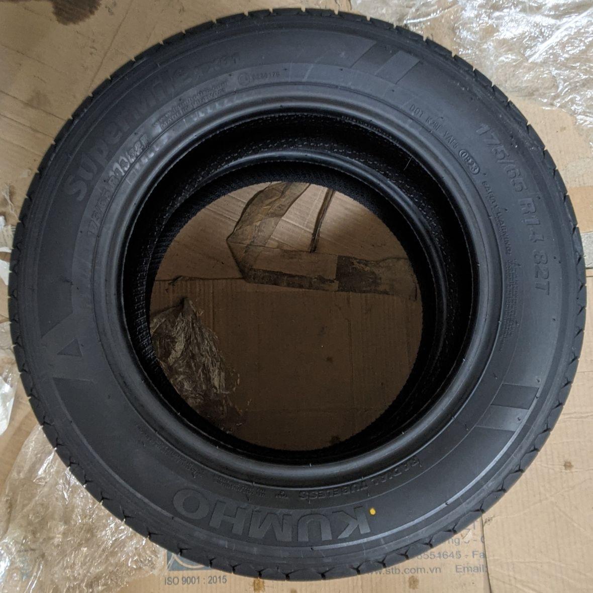 Vỏ lốp 175/65R14 82T TX61 KUMHO VIỆT NAM, vỏ lốp xe Toyota Vios Limo, vỏ lốp xe Toyota Wigo, vỏ lốp xe Honda Brio 1.2G, vỏ lốp xe Mitsubishi Attrage 1.2, vỏ lốp xe mazda 323