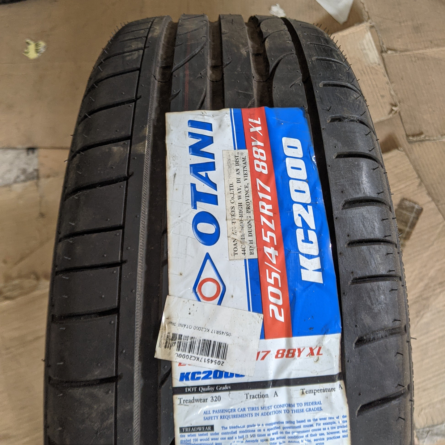 205/45R17 Otani Thái Lan vỏ lốp Xe: Kia Rio sedan 1.4 MT, Kia Rio sedan 1.4 AT, Peugeot 208