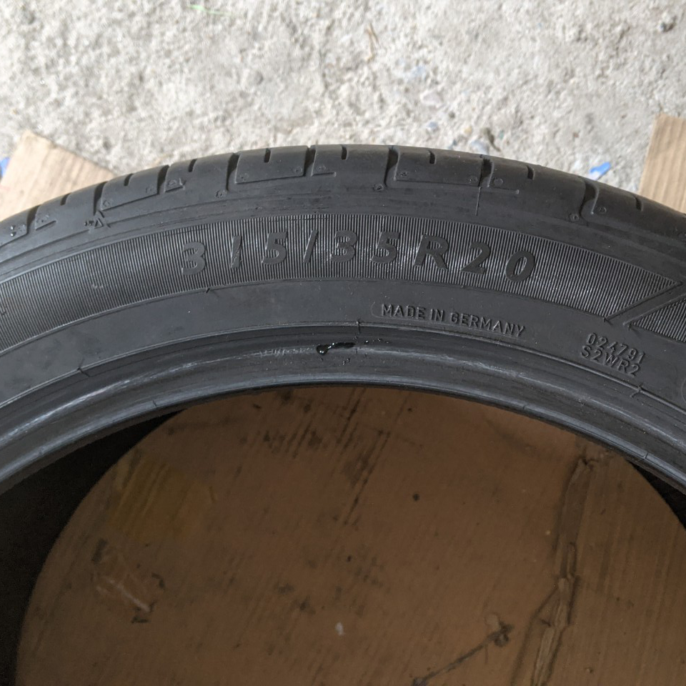 315/35R20 Dunlop Runflat vỏ lốp Xe: BMW X5 4.8, BMW X6 M lốp sau, BMW X6 3.0, Vinfast Lux SA2.0 bản cao cấp