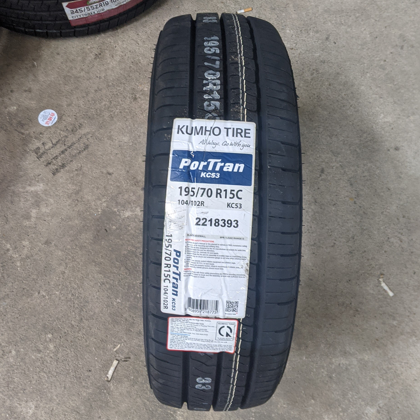 Vỏ lốp 195/70R15C 8PR KC53 KUMHO VIỆT NAM, vỏ lốp xe toyota Hiace, huyndai 1 tấn