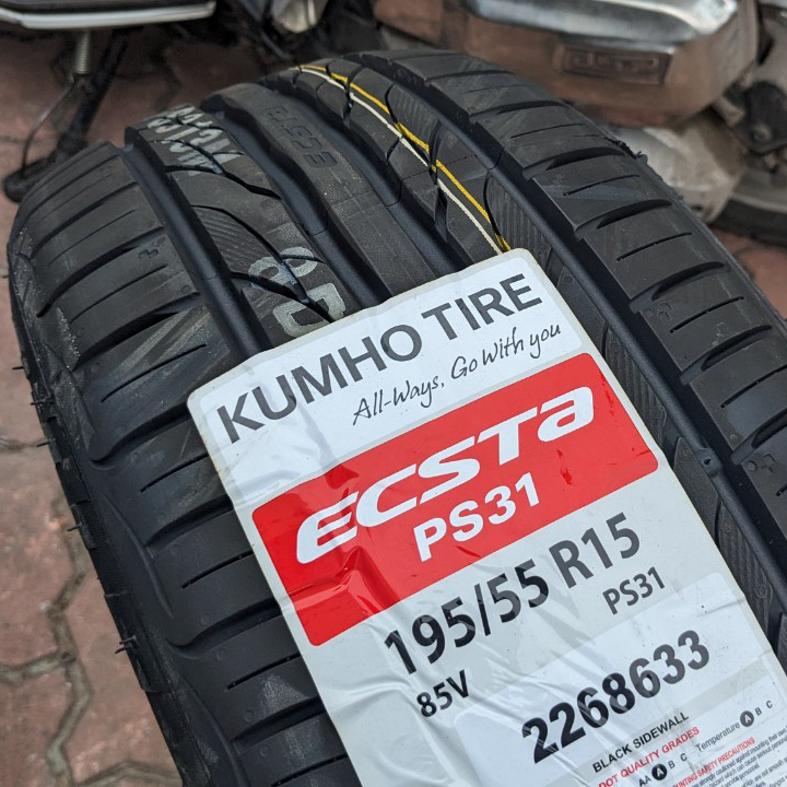 Vỏ lốp 195/55R15 85V PS31 KUMHO VIỆT NAM, vỏ lốp xe Lacetti max 1.8, vỏ lốp xe Ford Laser Ghia 1.8AT , vỏ lốp xe Mazda Premacy