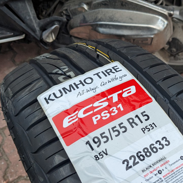 Vỏ lốp 195/55R15 85V PS31 KUMHO VIỆT NAM, vỏ lốp xe Lacetti max 1.8, vỏ lốp xe Ford Laser Ghia 1.8AT , vỏ lốp xe Mazda Premacy