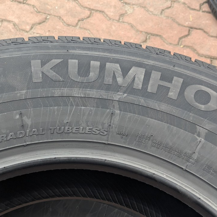 Vỏ lốp 245/70R16 111T HT51 KUMHO VIỆT NAM vỏ lốp xe Everest 2.5 TDCi , vỏ lốp xe ô tô ISUZU D-MAX, vỏ lốp xe ô tô Isuzu Trooper, vỏ lốp xe ô tô Isuzu MU-X, vỏ lốp xe ô tô Mazda BT50 3.0L,vỏ lốp xe ô tô Mitsubishi Pajero