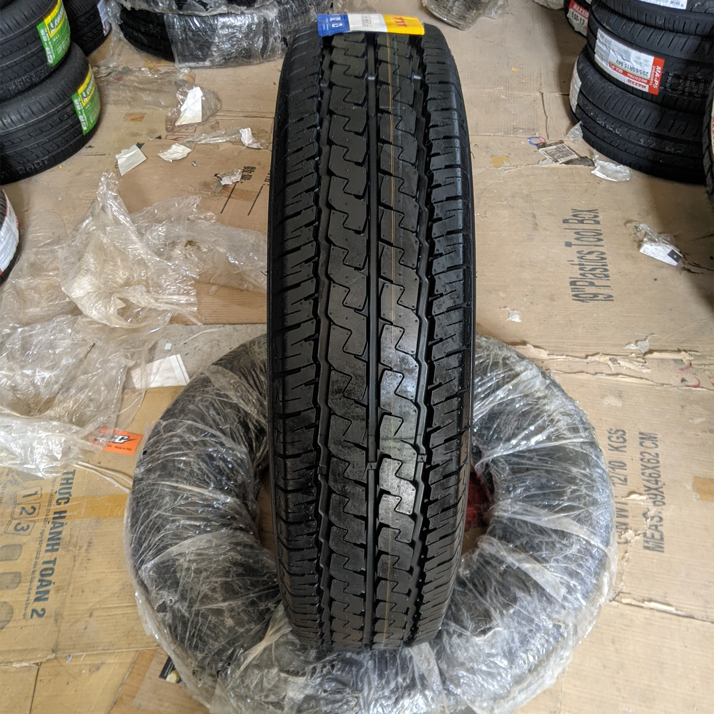 195/85R16 LANDSAIL