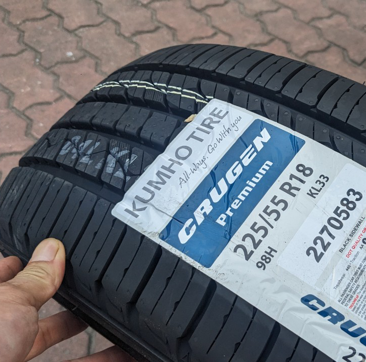 Vỏ lốp 225/55R18 98H KL33 KUMHO VIỆT NAM, vỏ lốp ô tô Mitsubishi Outlander, vỏ lốp ô tô Peugeot 3008, vỏ lốp ô tô Peugeot 5008, vỏ lốp ô tô Subaru Forester