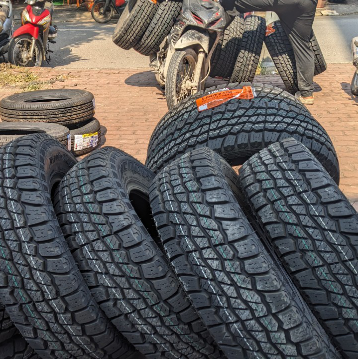 215/75R15 TRACMAX 6Pr