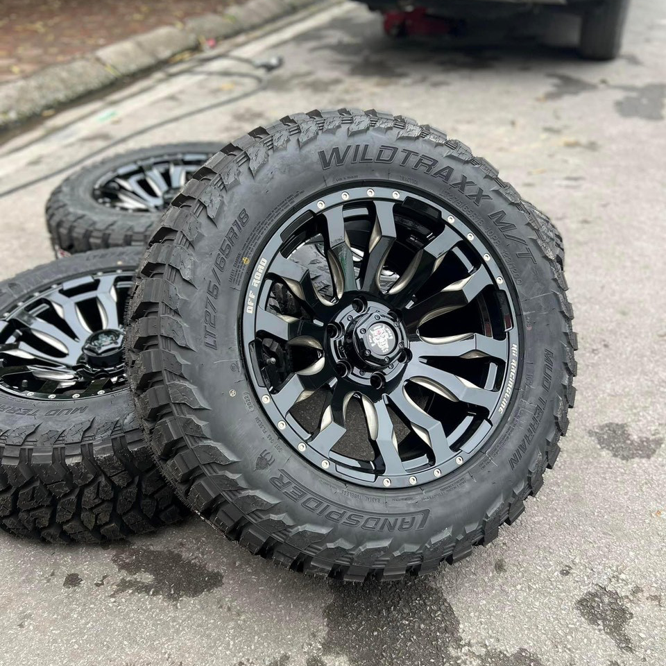 275/65R18 Landspider Wildtraxx MT 10Pr 