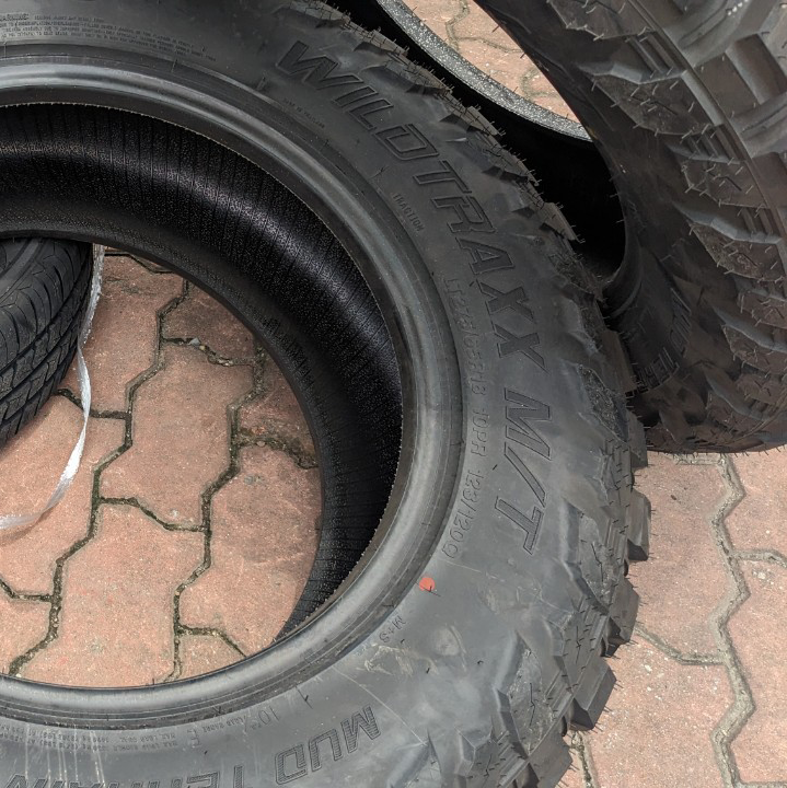 275/65R18 Landspider Wildtraxx MT 10Pr 