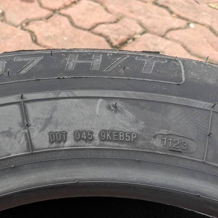 Vỏ lốp 215/70R16 TBB, Vỏ lốp xe Hyundai Starex, vỏ lốp xe ô tô Mitsubishi Outlander
