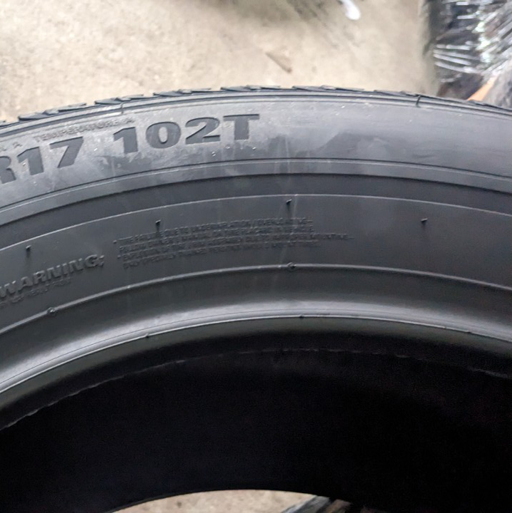 Vỏ lốp 235/65R17 108T HT51 KUMHO VIỆT NAM, vỏ lốp xe ô tô Audi Q5, vỏ lốp xe ô tô Hyundai Santafe 2.2 diesel AT5, vỏ lốp xe ô tô Hyundai Santafe 2.4 xăng GLS AT6, vỏ lốp xe ô tô Santafe 2.7 máy xăng AT