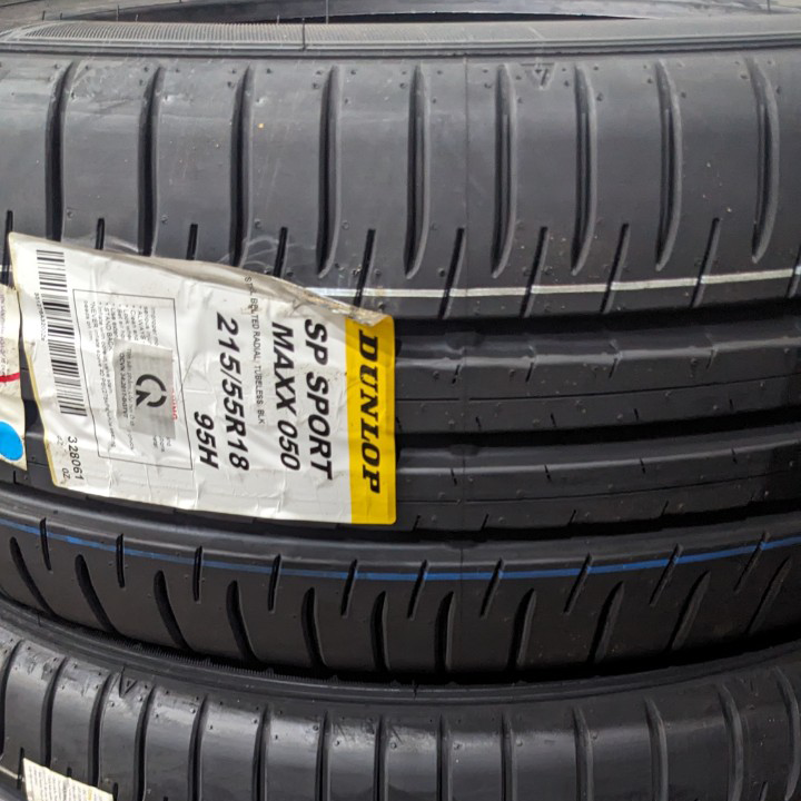 Vỏ lốp 215/55R18 Dunlop Maxx 050, vỏ lốp Xe Chevrolet Trax, Nissan Qashqai LE