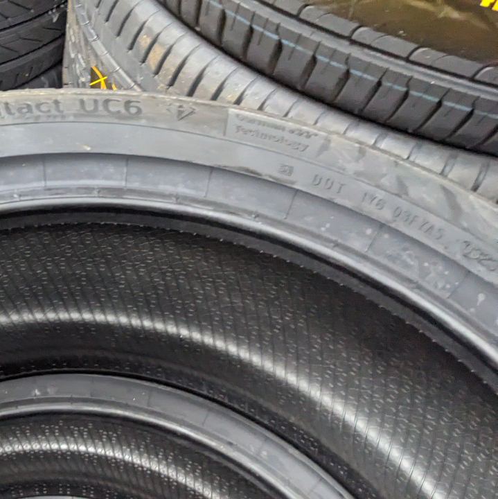 225/45R17 Continental vỏ lốp Xe: KIA Cerato, Kia Rondo, Lexus IS250, Mercedes C180, Mercedes C200K, Mercedes C230 C250 C280 C300, Volkswagen Scirocco