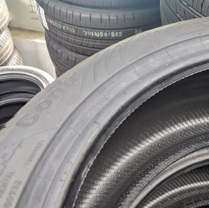 215/45R17 Continental vỏ lốp Xe: Acura ILX 2.0, Elantra GLS 1.8 AT, Hyundai i30 CW, Kia Cerato Signature 1.6AT 2.0 AT, Kia Forte, Kia K3, Toyota Altis 2.0V CVT