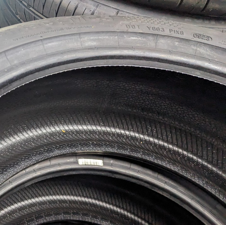 215/45R17 Continental vỏ lốp Xe: Acura ILX 2.0, Elantra GLS 1.8 AT, Hyundai i30 CW, Kia Cerato Signature 1.6AT 2.0 AT, Kia Forte, Kia K3, Toyota Altis 2.0V CVT