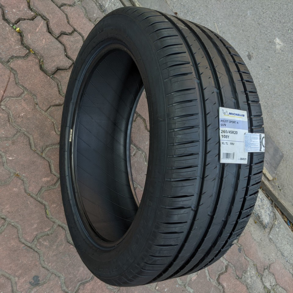 Vỏ lốp 265/45R20 Michelin Pilot Sport 4 S