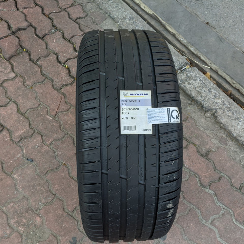 Vỏ lốp 265/45R20 Michelin Pilot Sport 4 S