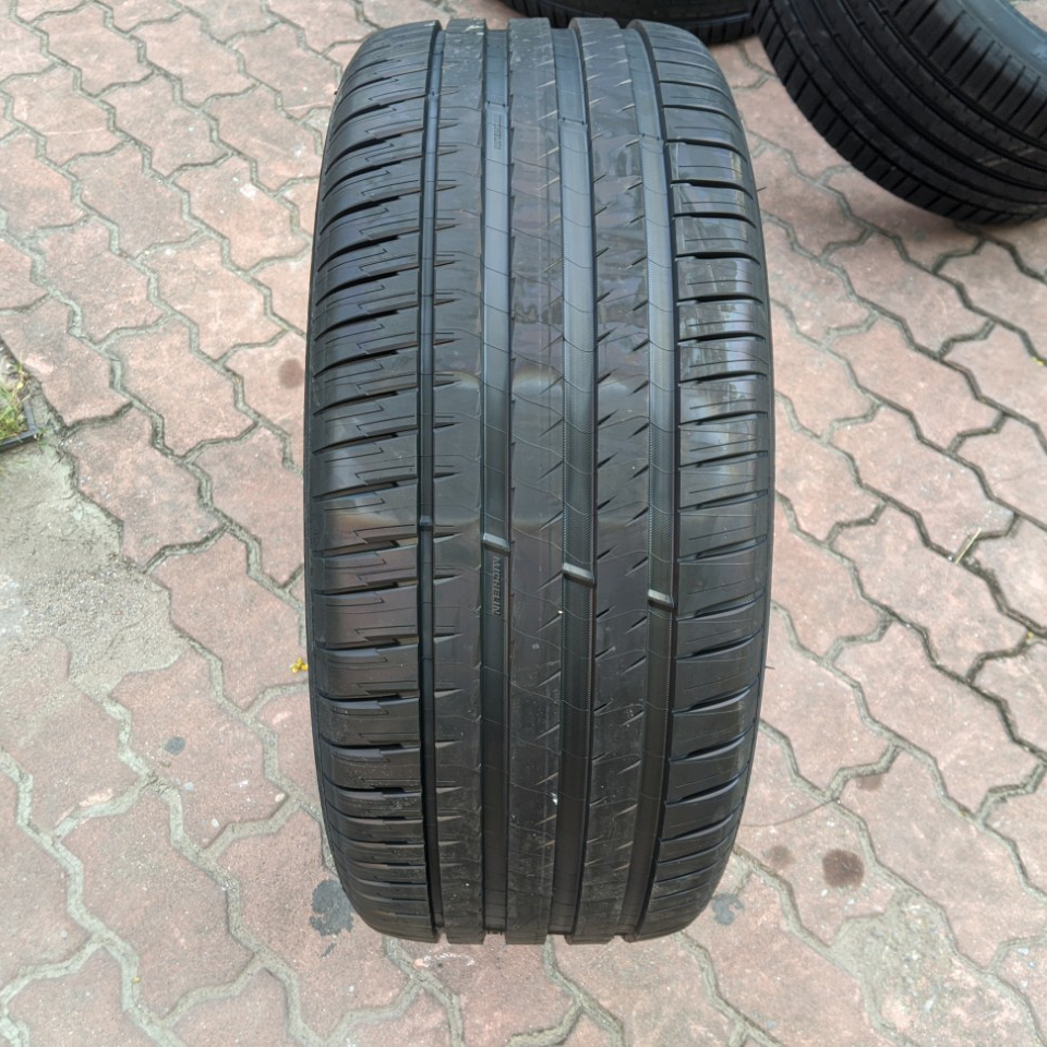 Vỏ lốp 265/45R20 Michelin Pilot Sport 4 S