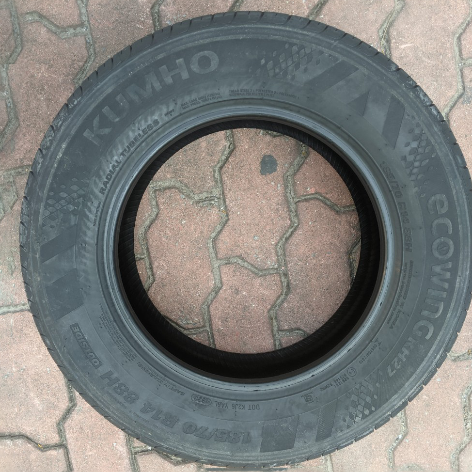 Vỏ lốp 185/70R14 88H KH27 KUMHO VIỆT NAM, vỏ lốp xe Daewoo Vivant, vỏ lốp xe Toyora Altis 1.8 MT, vỏ lốp xe Toyota Avanza 1.3