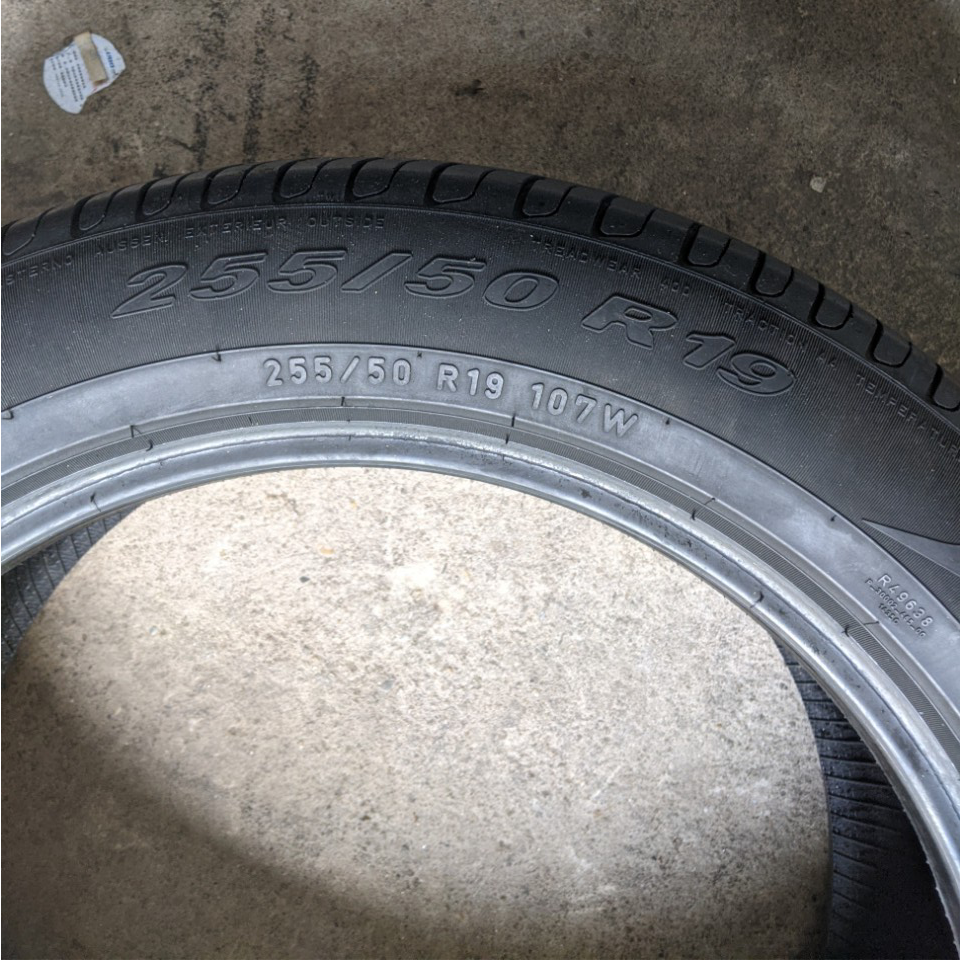 255/50R19 Pirelli Runflat vỏ lốp Xe: BMW X5 3.0, BMW X6 3.0, Range Rover Sport HSE 3.0L, Range Rover Sport Supercharged 3.0L, Mercedes GLE 400, Vinfast Lux SA2.0