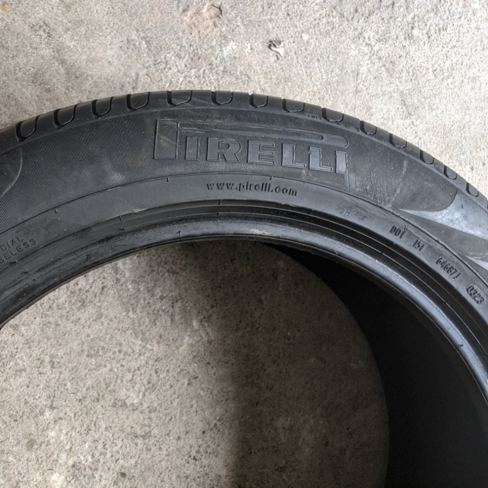255/50R19 Pirelli Runflat vỏ lốp Xe: BMW X5 3.0, BMW X6 3.0, Range Rover Sport HSE 3.0L, Range Rover Sport Supercharged 3.0L, Mercedes GLE 400, Vinfast Lux SA2.0