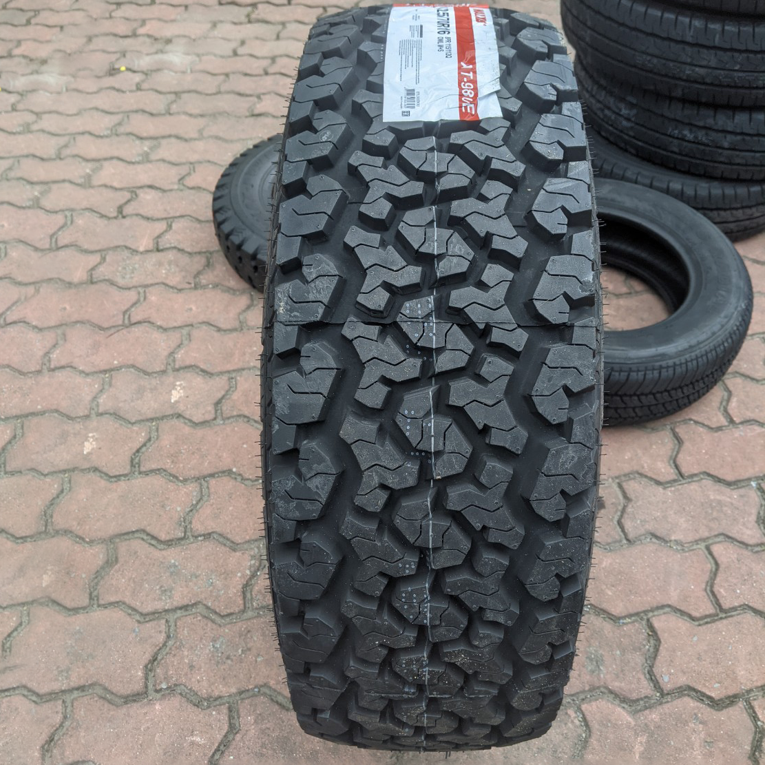 Vỏ lốp 255/70R16 Maxxis AT980E 8PR, vỏ lốp xe ô tô Ford Ranger XLS 2.2, vỏ lốp xe ô tô Mazda BT50 2.2 MT, vỏ lốp xe ô tô Nissan Navara 2.5 AT
