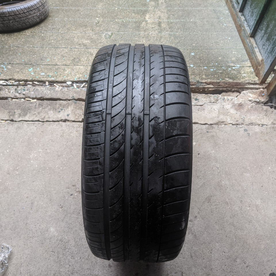 275/40R20 Dunlop Runflat BMW X5 4.8, BMW X6 3.0, BMW X6 4.4, Ranger Rover Sport Autobiography, Range Rover Sport Supercharged, Vinfast Lux SA2.0 bản cao cấp