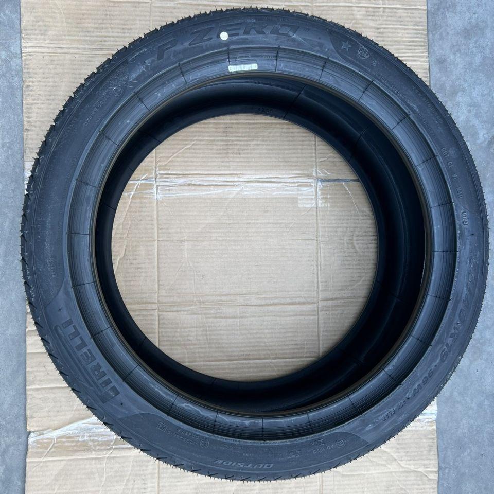 255/40R19 Pirelli Runflat 96W vỏ lốp Xe: Volvo S90 2.0, Mercedes S550 AMG 2008 lốp trước new