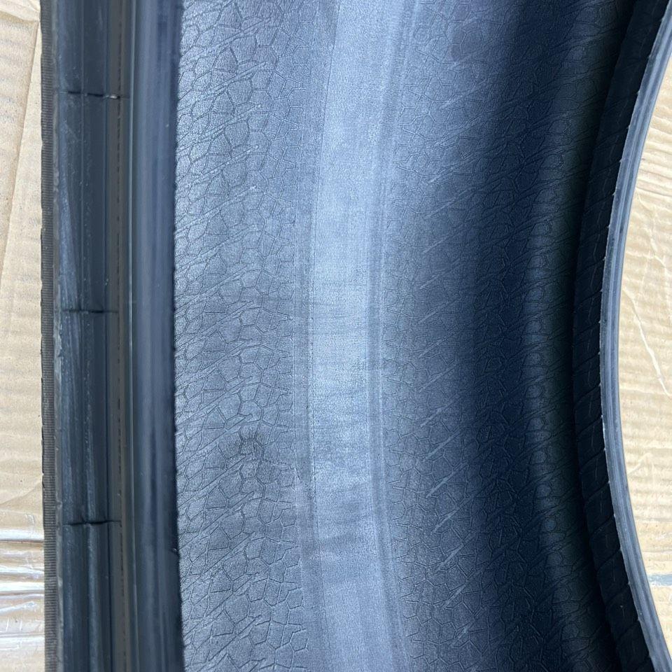 245/40R19 Pirelli P zero vỏ lốp Xe: Vinfast Lux A2.0, Mercedes E300 2.0, Mercedes S500 lốp trước, Acura RLX 3.5 V6, Hyundai Elantra GLS 2.0 xăng AT6, Hyundai Genesis lốp trước