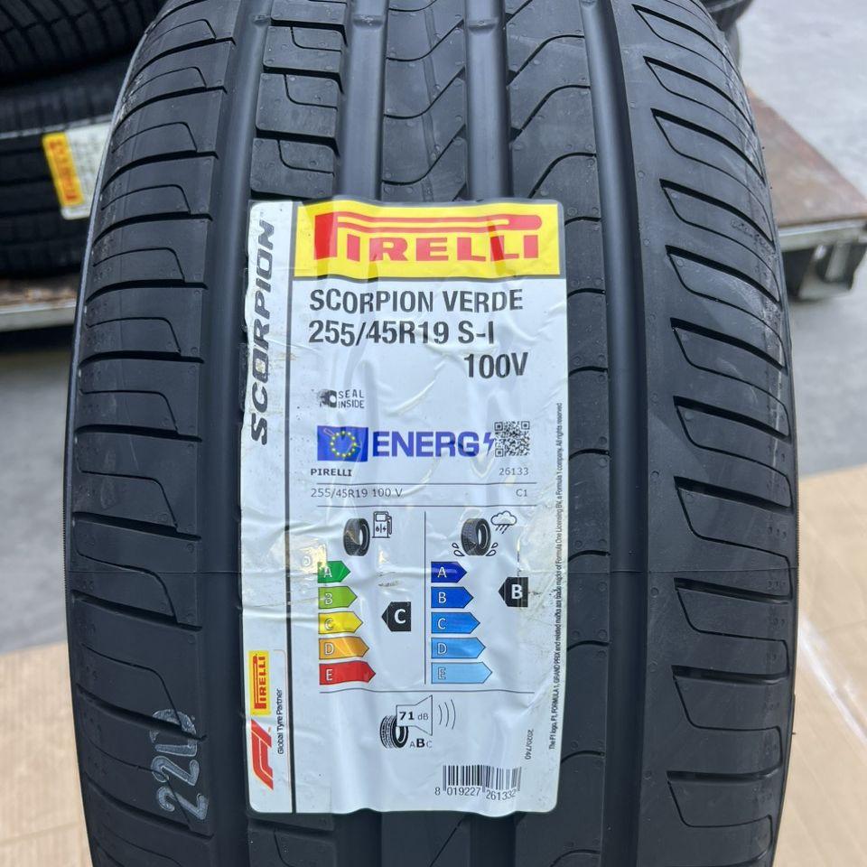 255/45R19 Pirelli Scorpion vỏ lốp Xe: Audi A8