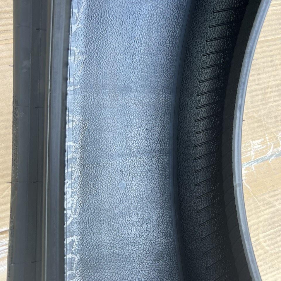 245/50R18 Pirelli Cinturato Runflat vỏ lốp Xe: BMW 535i, BMW 730Li, BMW 750Li, BMW X4 2.0, BMW X3 3.0, BMW 528i, Huyndai Equus, Mercedes S400