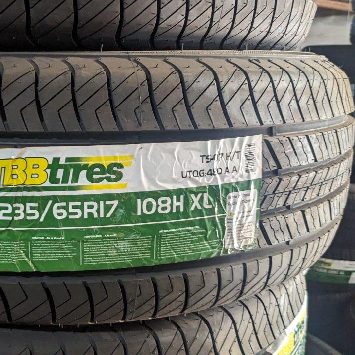 Vỏ lốp 235/65R17 TBB, vỏ lốp xe ô tô Audi Q5, vỏ lốp xe ô tô Hyundai Santafe 2.2 diesel AT5, vỏ lốp xe ô tô Hyundai Santafe 2.4 xăng GLS AT6, vỏ lốp xe ô tô Santafe 2.7 máy xăng AT