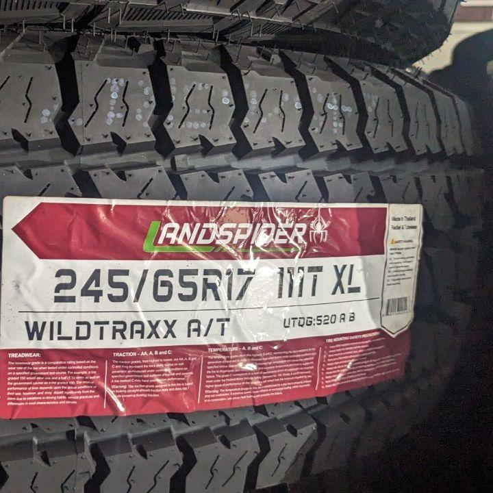 245/65R17 Landspider Wildtraxx AT vỏ lốp Xe: Mitsubishi Pajero Sport, Mitsubishi Triton, Toyota Highlander