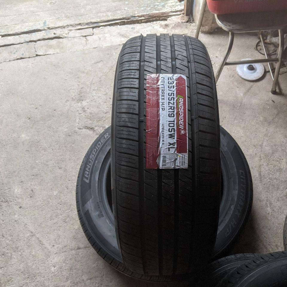 235/55R19 Landspider Citytraxx HP vỏ lốp Xe: Audi Q5, Hyundai Santafe, Kia Carnival, Land Rover Discovery,Rover Evoque, Lexus RX350, Lexus RX450, Mercedes GLC200 GLC250 GLC300