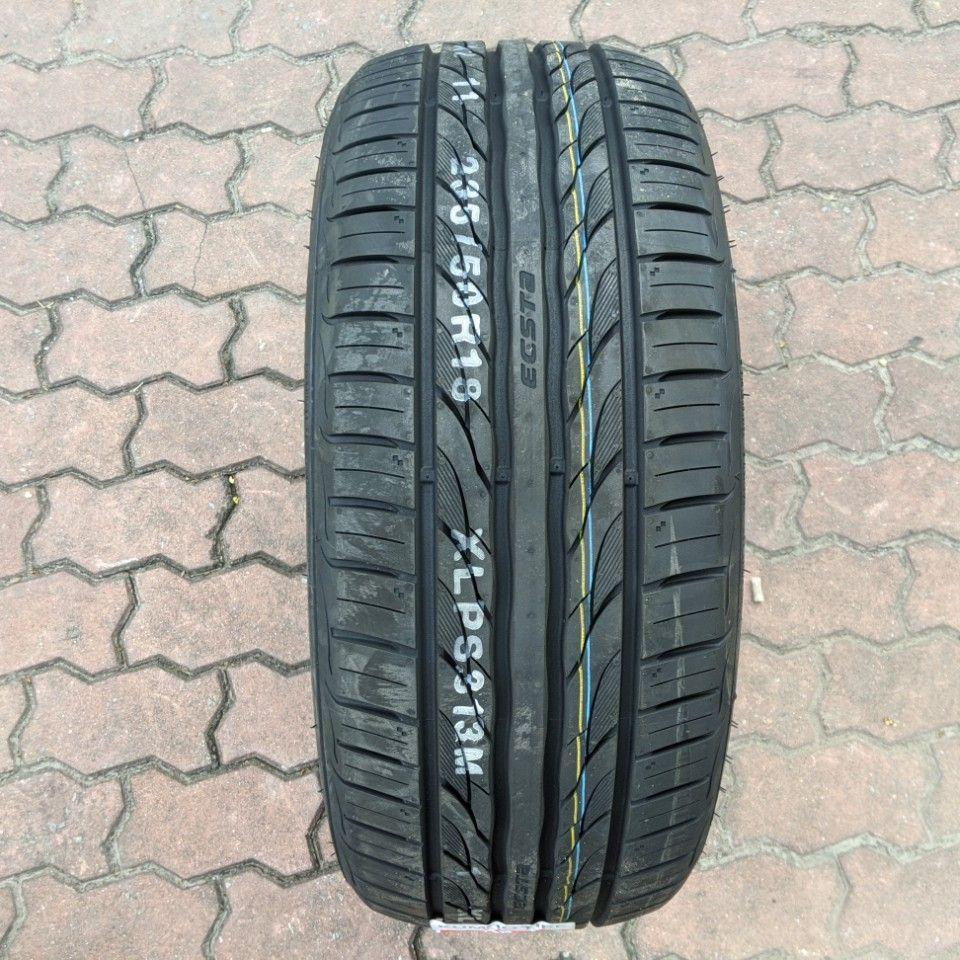 Vỏ lốp 235/50R18 101W PS31 KUMHO VIỆT NAM, vỏ lốp ô tô Lexus LS600HL, vỏ lốp ô tô Toyota Alphard