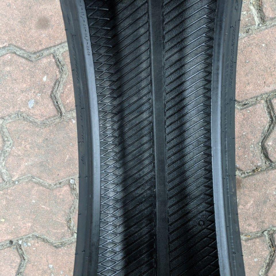 Vỏ lốp 235/60R17 102T HT51 KUMHO VIỆT NAM, vỏ lốp ô tô Chevrolet Captiva, vỏ lốp ô tô Mercedes GLK220, vỏ lốp ô tô Mercedes GLK250, vỏ lốp ô tô Toyota Sienna