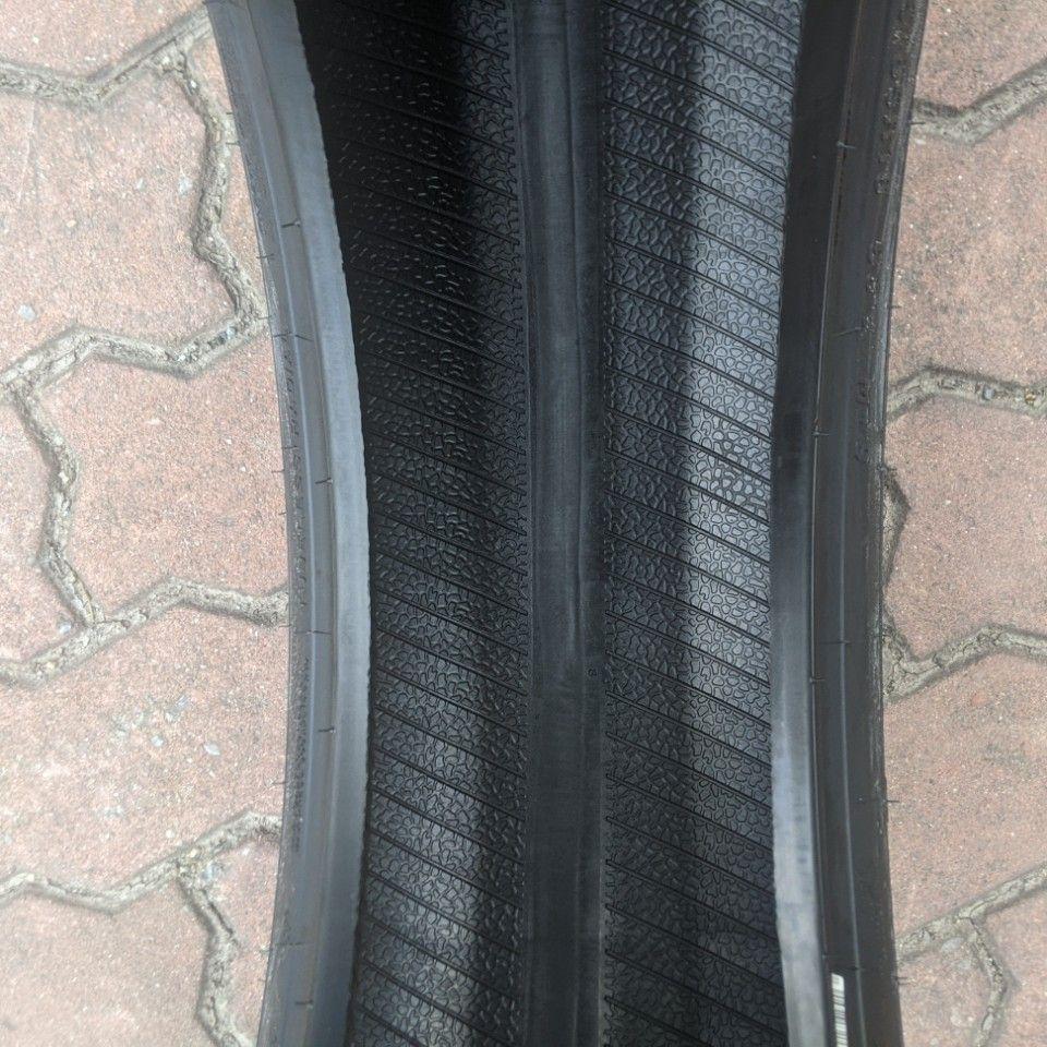 Vỏ lốp 215/65R16 Maxxis HP-M3, vỏ lốp Xe: Audi Q3, vỏ lốp ô tô TUAMEO, vỏ lốp ô tô Hyundai Tucson, vỏ lốp ô tô Toyota Hilux 2.5E, vỏ lốp ô tô Toyota Rush, vỏ lốp ô tô Toyota Sienna, vỏ lốp ô tô Volkswagen Tiguan