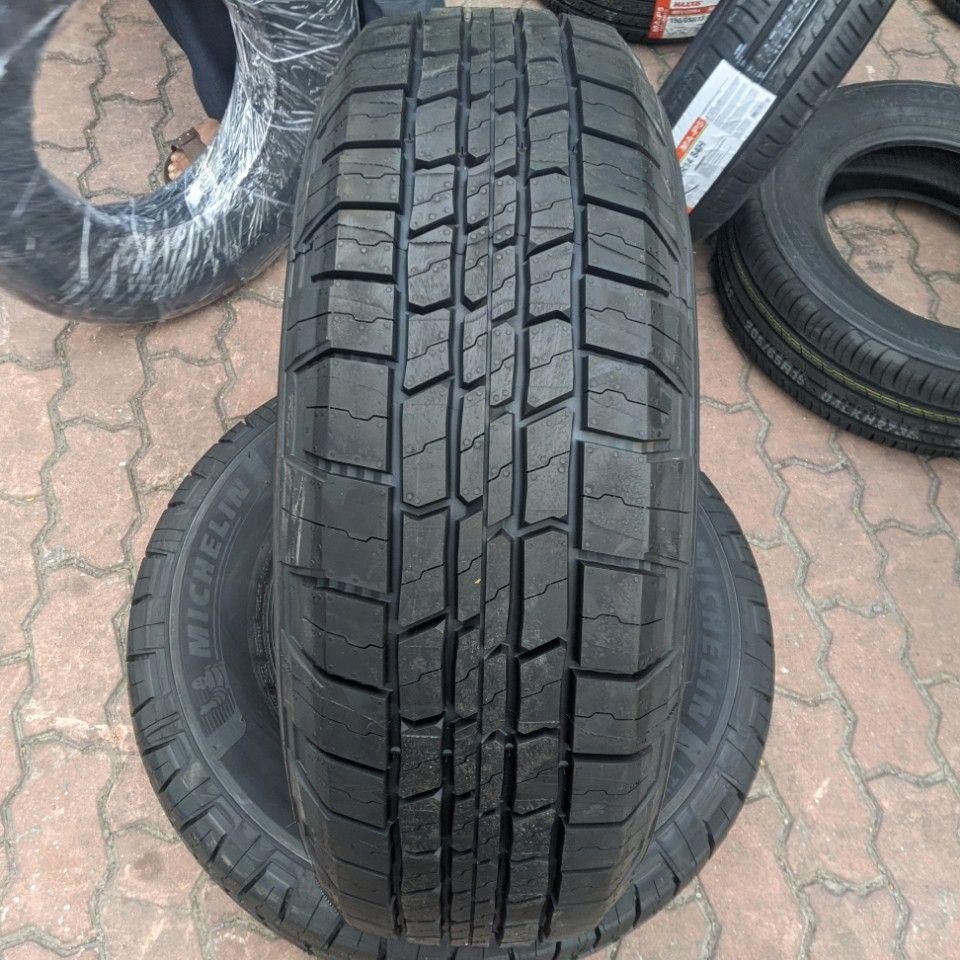235/75R15 Michelin LTX Trail vỏ lốp Xe :  Ford Ranger 4x4 XL