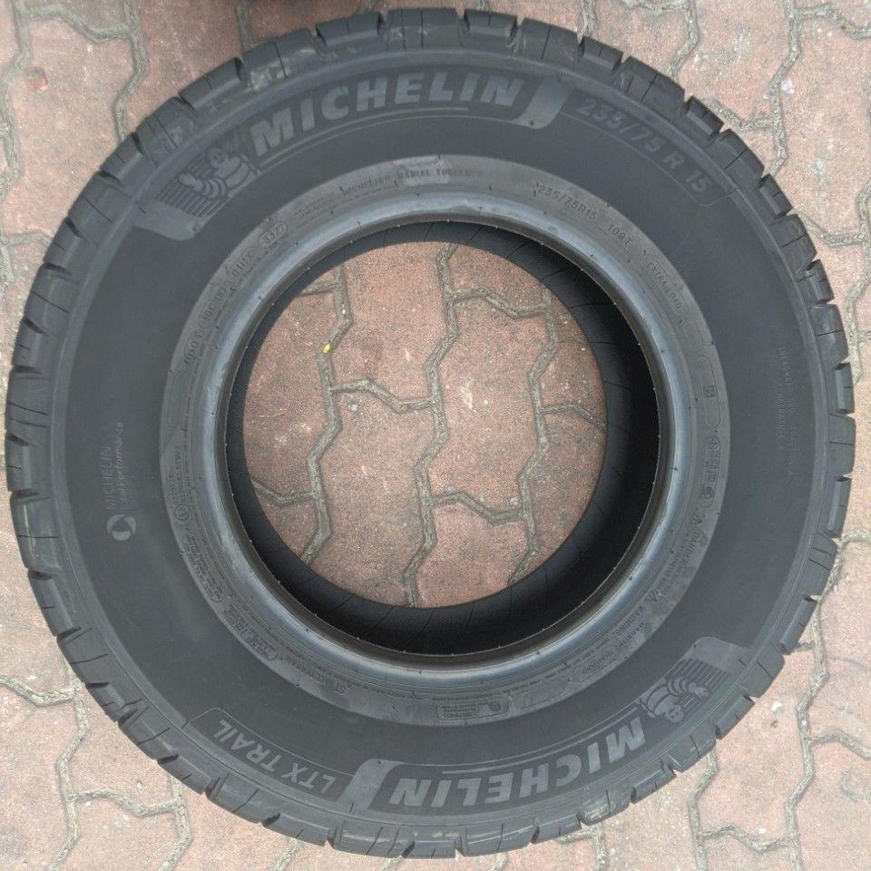 235/75R15 Michelin LTX Trail vỏ lốp Xe :  Ford Ranger 4x4 XL