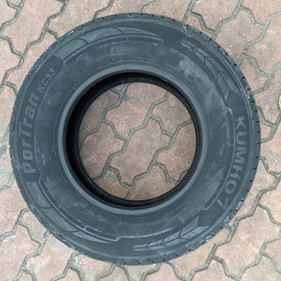 Vỏ lốp 225/70R15C 10PR KC53 KUMHO VIỆT NAM, vỏ lốp xe toyota Hiace, huyndai 1 tấn